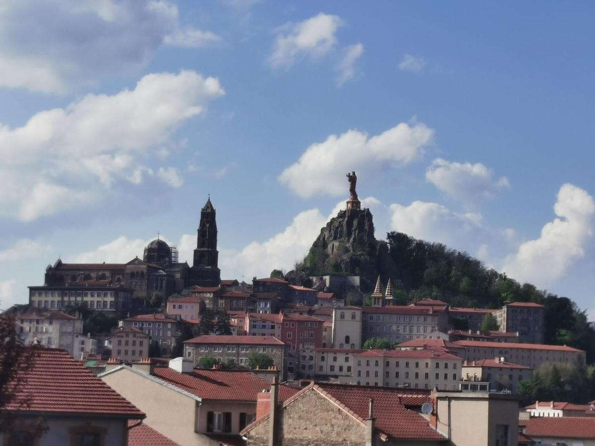 Velay Cocon Appartement 4 Chambres Avec Vue Sur Les Monuments Le Puy-en-Velay Kültér fotó